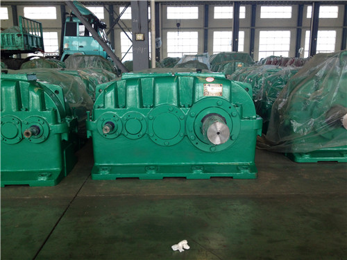 非標減速機在粉塵多環境中如何保養?